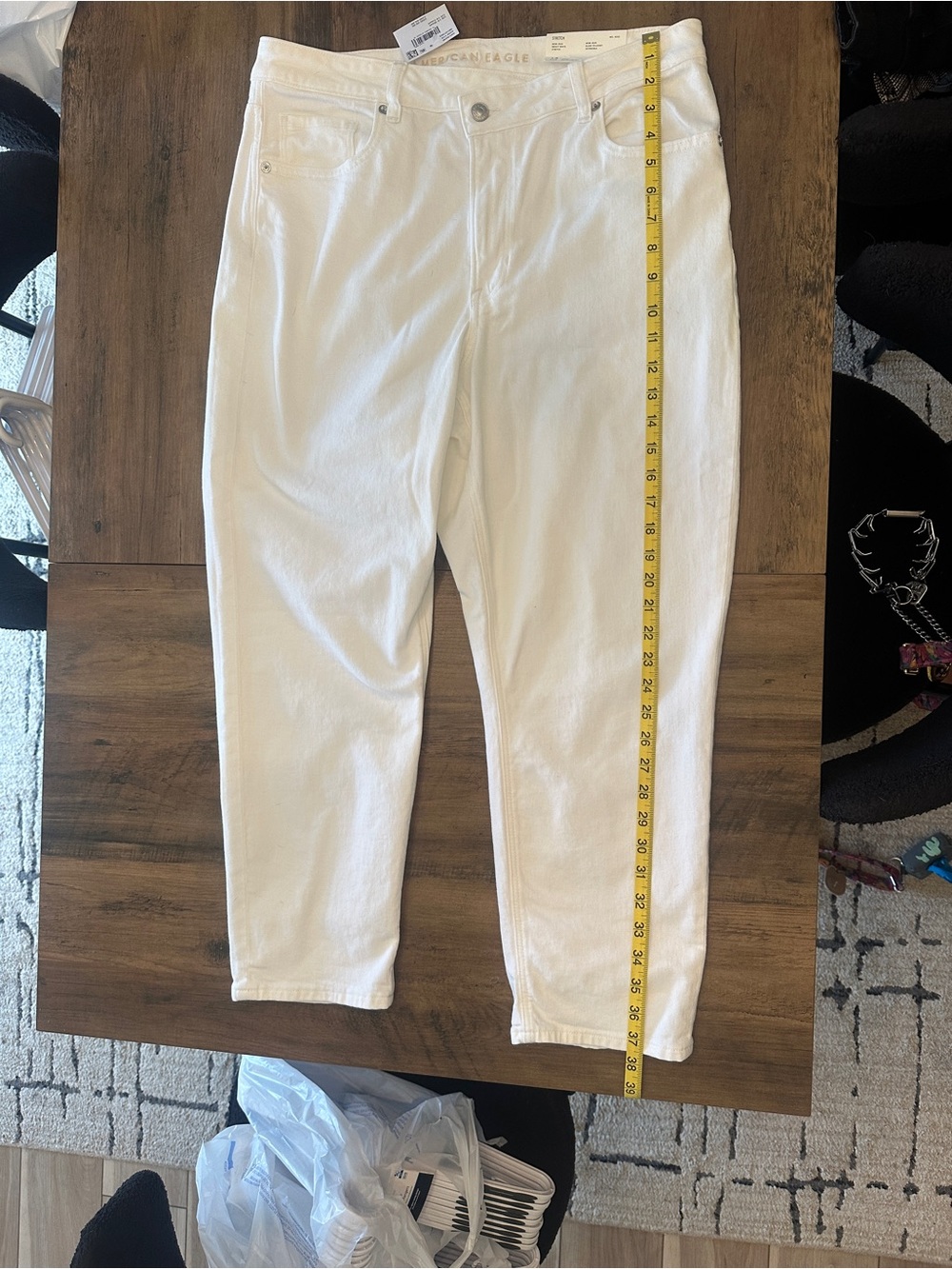 American Eagle Outfitters White Mom Jean Size 14